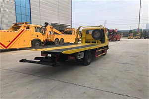 东辽非事故拖车